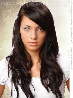 19 Unbelievably Easy Hairstyles For Long Hair With Regard To Long Hairstyles Dark (View 10 of 15)
