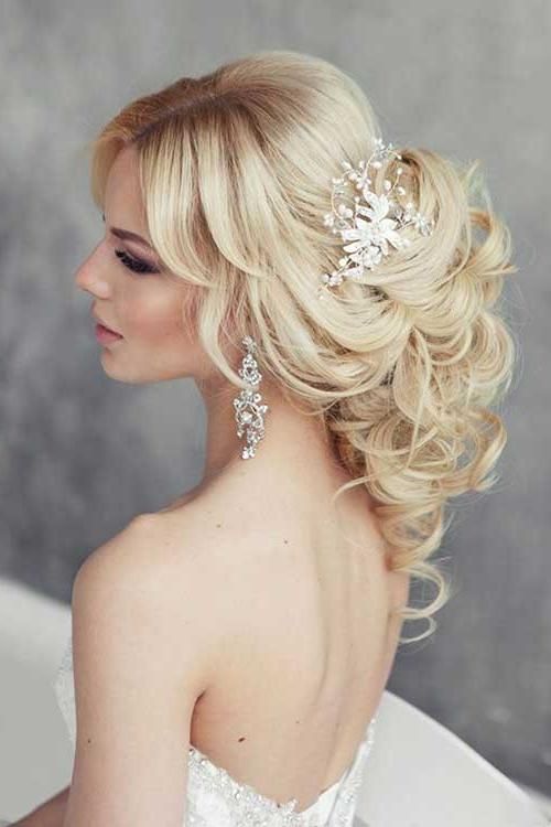 25+ Wedding Long Hairstyles | Long Hairstyles 2016 – 2017 With Long Hairstyles Updos For Wedding (View 5 of 15)