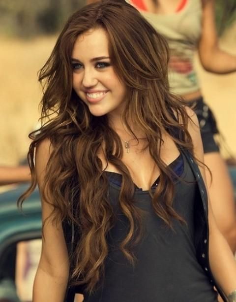30 Miley Cyrus Hairstyles – Pretty Designs With Regard To Miley Cyrus Long Hairstyles (View 7 of 15)