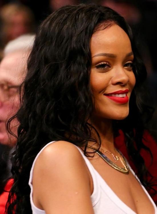 50 Best Rihanna Hairstyles Pertaining To Long Hairstyles Rihanna (View 1 of 15)