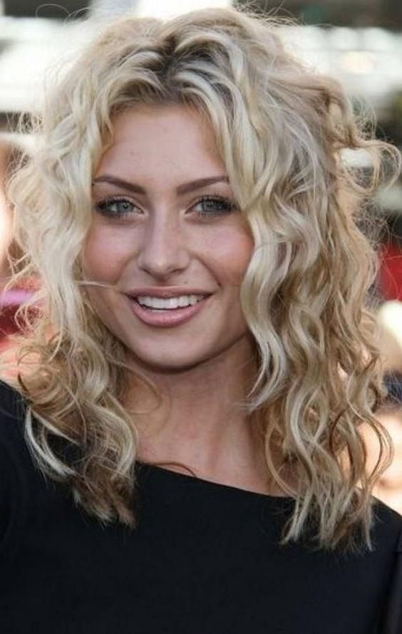 Best 25+ Fine Curly Hair Ideas On Pinterest | Hair Romance Curly Inside Long Hairstyles For Fine Hair (View 11 of 15)