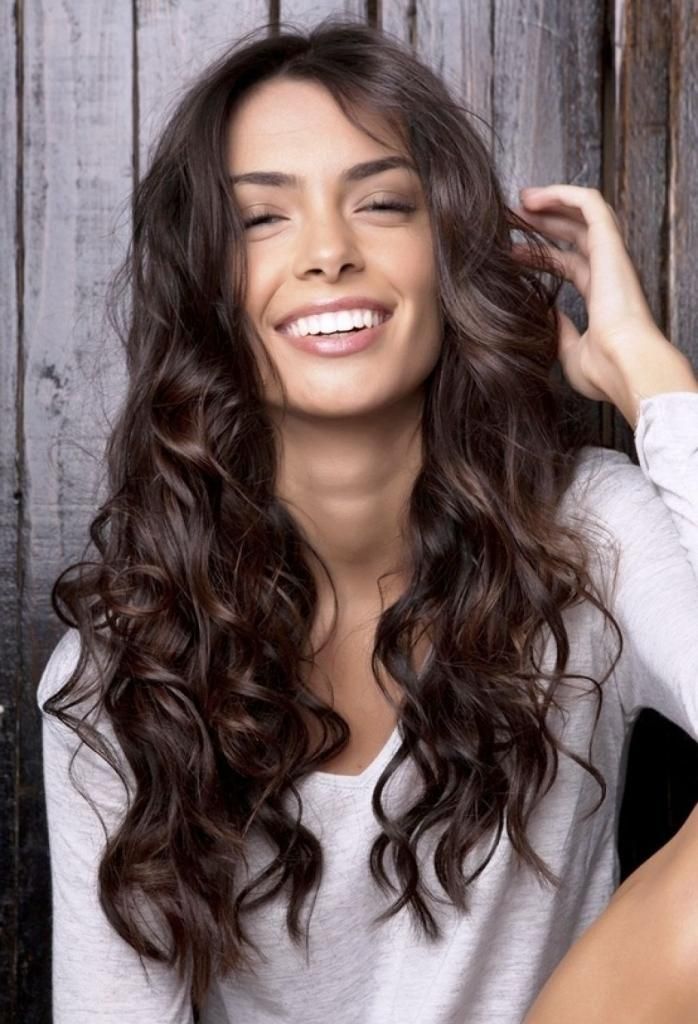 Haircuts To Make Long Hair Look Thicker 20 Hairstyles That39ll Within Long Hairstyles To Make Hair Look Thicker (View 1 of 15)