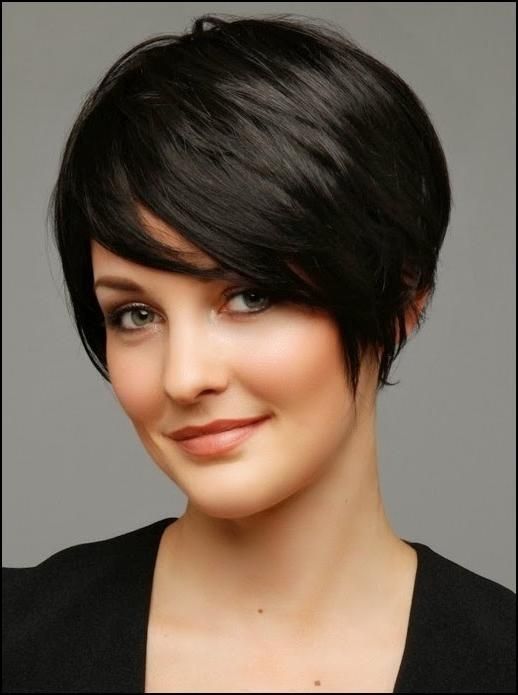 20 Unbeatable Short Hairstyles For Long Faces [2017] With Regard To Short Weaves For Oval Faces (View 1 of 15)