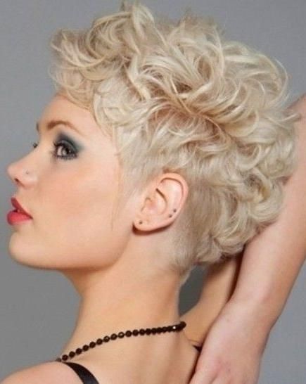 21 Lively Short Haircuts For Curly Hair | Styles Weekly Intended For Short Haircuts For Women Curly (View 15 of 15)