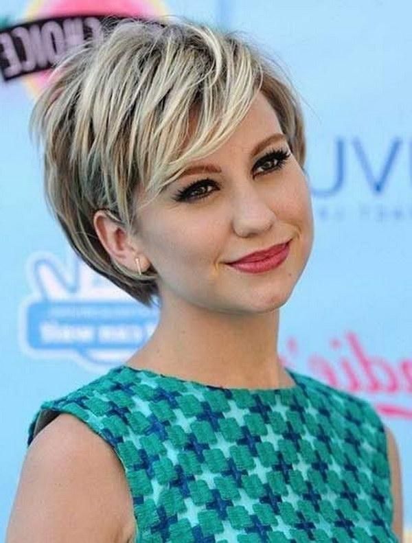 25 Beautiful Short Haircuts For Round Faces 2017 Inside Short Haircuts For Round Chubby Faces (View 14 of 15)