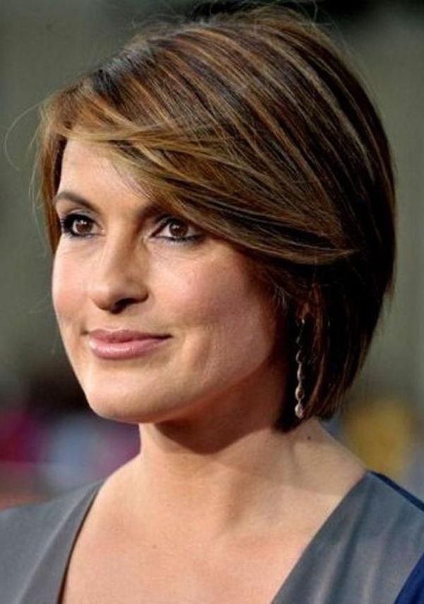 54 Short Hairstyles For Women Over  (View 12 of 15)