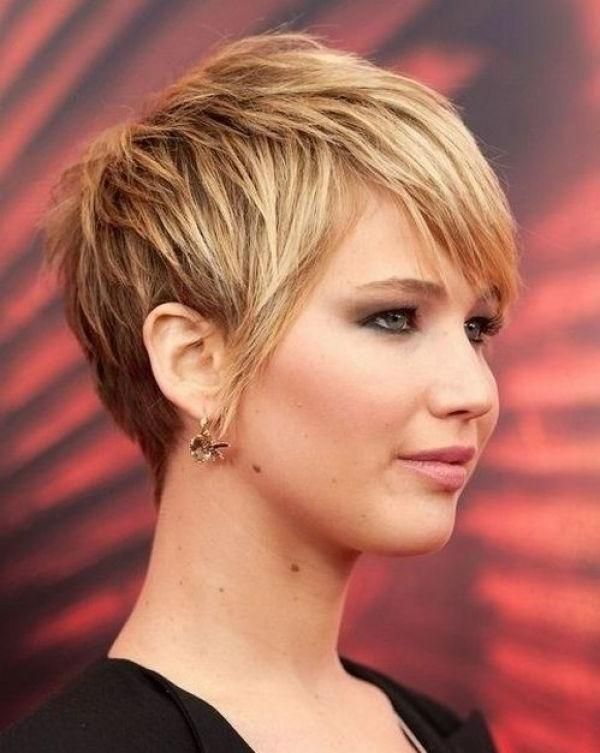 Best 25+ Fat Face Hairstyles Ideas On Pinterest | Pixie Cut Round Regarding Short Hairstyles For Chubby Faces (View 14 of 15)