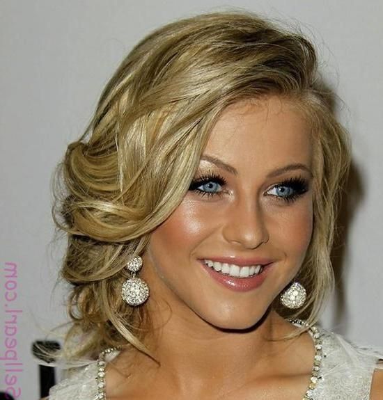 Graduation Hairstyle For Straight Hair: Best 25 Straight With Hairstyles For Short Hair For Graduation (View 8 of 15)