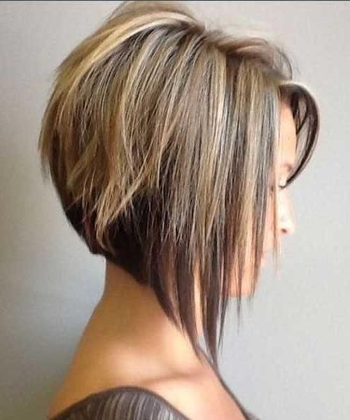 10 Short Haircuts For Straight Thick Hair (Gallery 149 of 292)