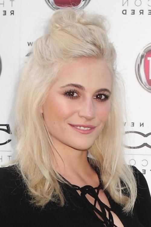 Steal Her Style In Most Current Pixie Lott Bob Hairstyles (Gallery 181 of 292)