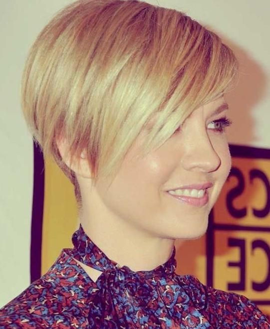 15 Chic Short Haircuts: Most Stylish Short Hair Styles Ideas Within Short Haircuts With Side Bangs (View 10 of 20)