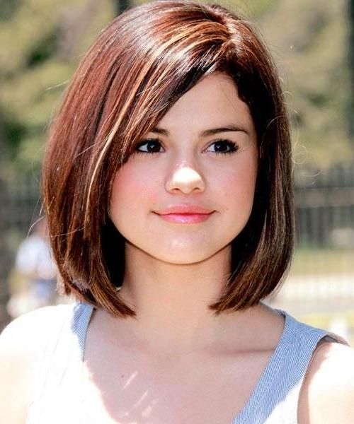 Featured Photo of 20 Best Short Hairstyles for Big Cheeks