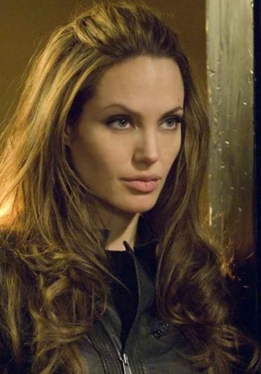2018 Long Hairstyles Without Fringe With Regard To Jolie Long Hairstyle Curls Without Bangs  (View 10 of 20)