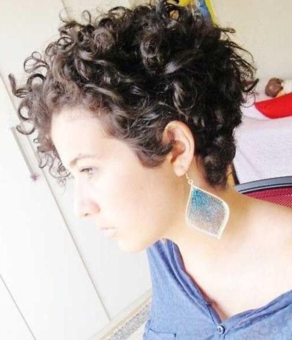 25+ Unique Short Curly Hairstyles Ideas On Pinterest | Hairstyles Intended For Curly Short Hairstyles For Oval Faces (Gallery 16 of 20)