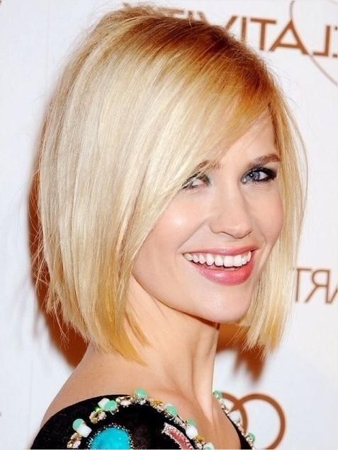26 Best Short Haircuts For Long Face – Popular Haircuts For Long Face Short Haircuts (View 1 of 20)