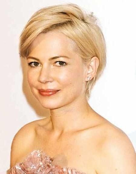 30 Best Short Hairstyles For Round Faces | Short Hairstyles 2016 With Flattering Short Haircuts For Round Faces (Gallery 6 of 20)