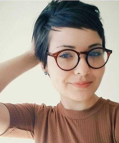 Best 25+ Glasses Hairstyles Ideas On Pinterest | Nerdy Hairstyles In Short Haircuts For Girls With Glasses (View 13 of 20)