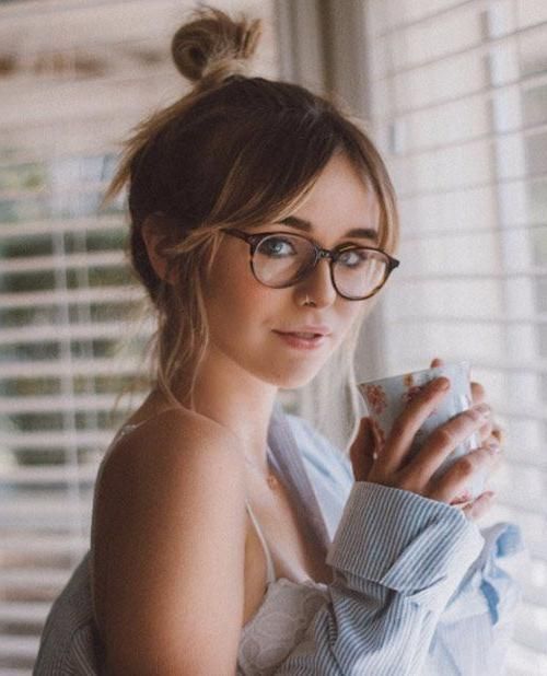 Best 25+ Wispy Bangs Ideas On Pinterest | Wispy Fringe Bangs With Short Haircuts With Bangs And Glasses (View 18 of 20)