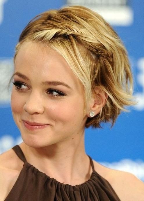 Celebrity Short Hairstyles: Chic Blonde Hair With Braid For Summer For Cute Celebrity Short Haircuts (View 7 of 20)