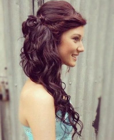 Current Long Hairstyles For Bridesmaids In 25 Most Charming Bridesmaid Hairstyles For Long Hair (Gallery 20 of 20)