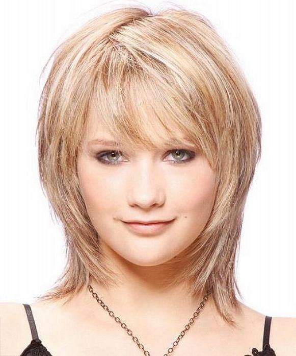 Layered Hairstyles With Side Bangs For Thin Blonde Hair And Round Face Intended For Short Hairstyles With Bangs And Layers For Round Faces (View 5 of 20)
