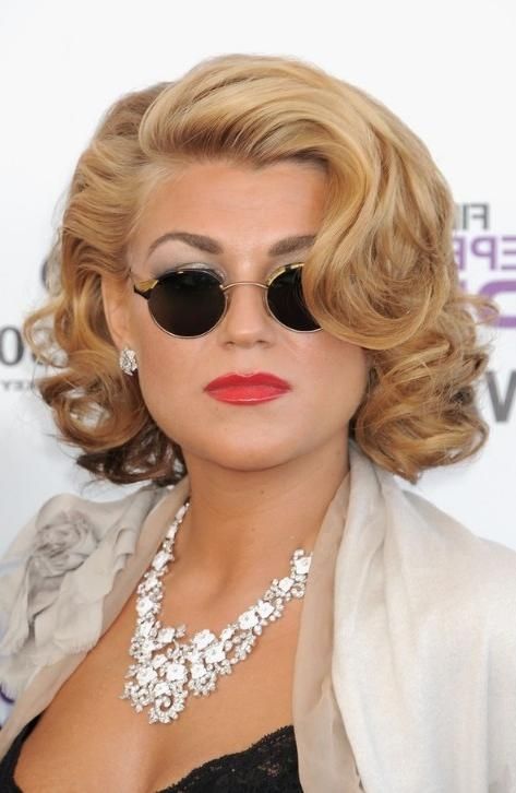 Melody Gardot Big Curls: Sexy Blonde Curly Bob Hairstyle For Big Curls Short Hairstyles (View 2 of 20)
