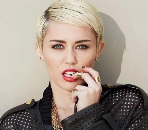 Miley Cyrus Hairstyles: Handsome Short Haircut – Pretty Designs Regarding Miley Cyrus Short Hairstyles (View 14 of 20)