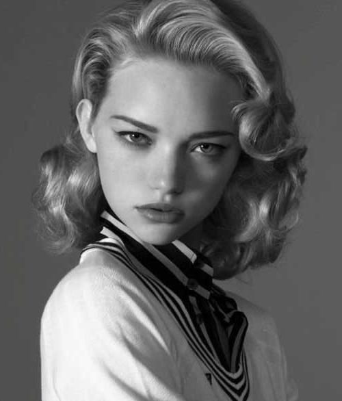 Most Recently Released 1950s Long Hairstyles Pertaining To Styles For Long Curly Hair | Hairstyles & Haircuts 2016 –  (View 11 of 20)