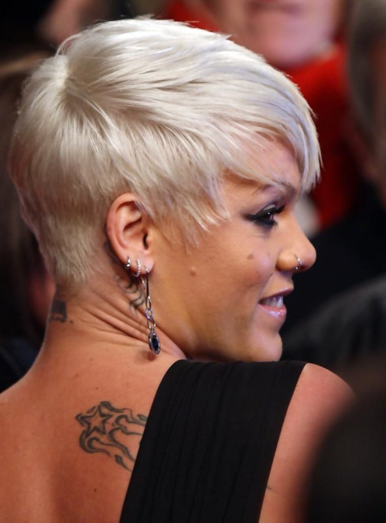 Pink Short Hairstyles – Pink Hair – Stylebistro Throughout Pinks Short Haircuts (View 2 of 20)