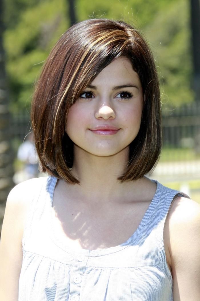 Selena Gomez Hair: Selena Gomez's Best Hairstyles Inside Selena Gomez Short Hairstyles (View 13 of 20)