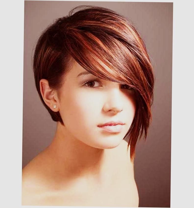 Short Hairstyles For Round Faces 2016 Tips With Picture – Ellecrafts With Low Maintenance Short Haircuts For Round Faces (View 8 of 20)
