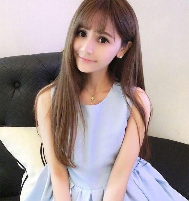 Photo Gallery Of Cute Korean Hairstyles For Girls With Long Hair With Cute Korean Hairstyles For Long Hair (View 16 of 20)