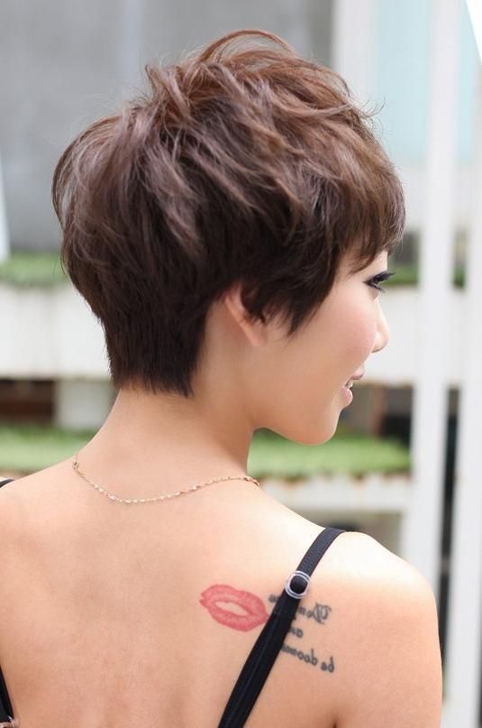 Back View Of Layered Short Pixie Haircut – Hairstyles Weekly Within Trendy Short Pixie Haircuts From The Back (View 10 of 20)