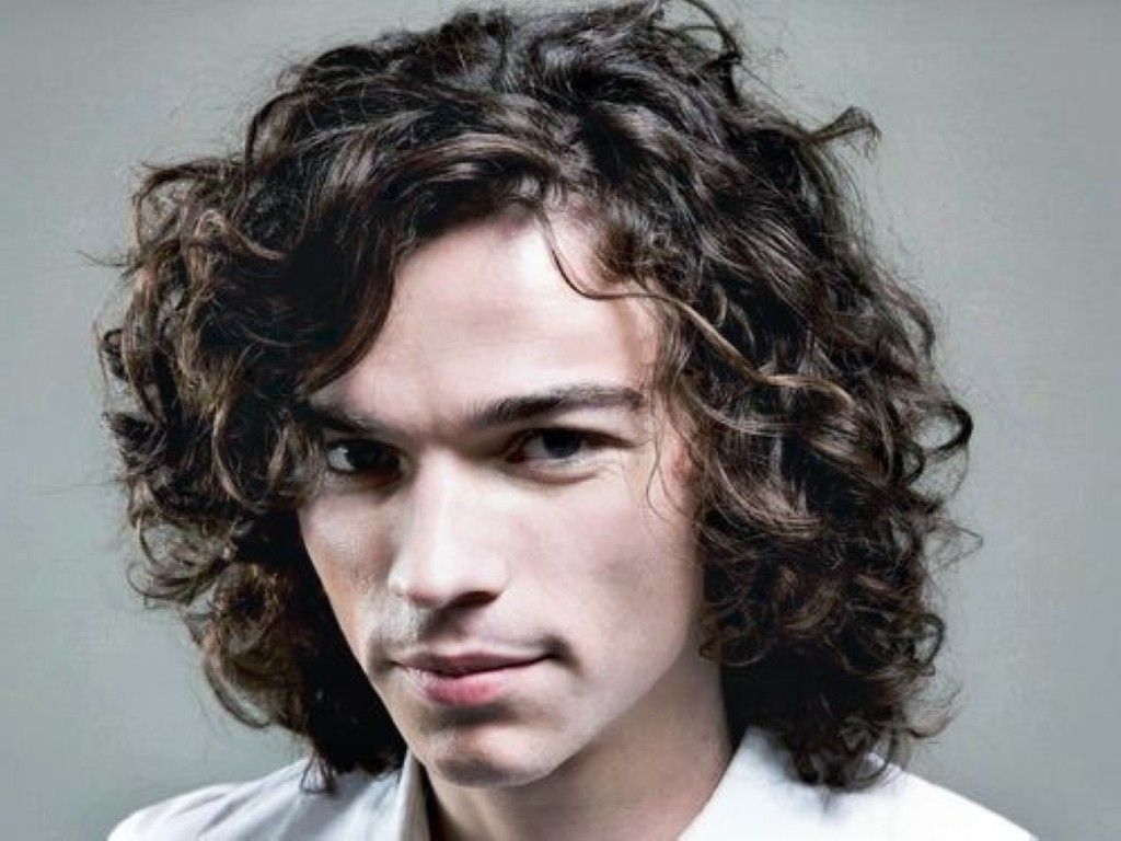 Fashionable Shaggy Hairstyles For Curly Hair Intended For Curly Hairstyles For Men 2017 – Registaz (View 4 of 15)