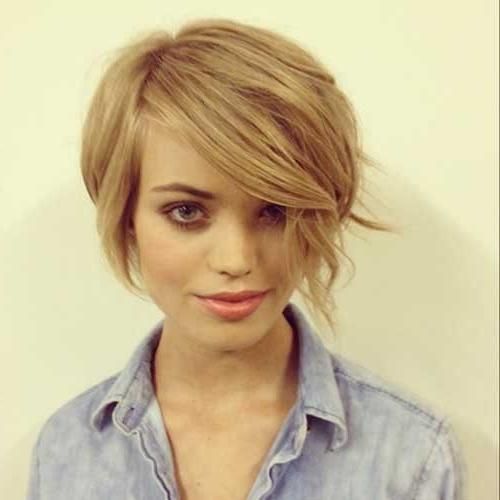 The Best Short Hairstyles For Women (View 4 of 20)