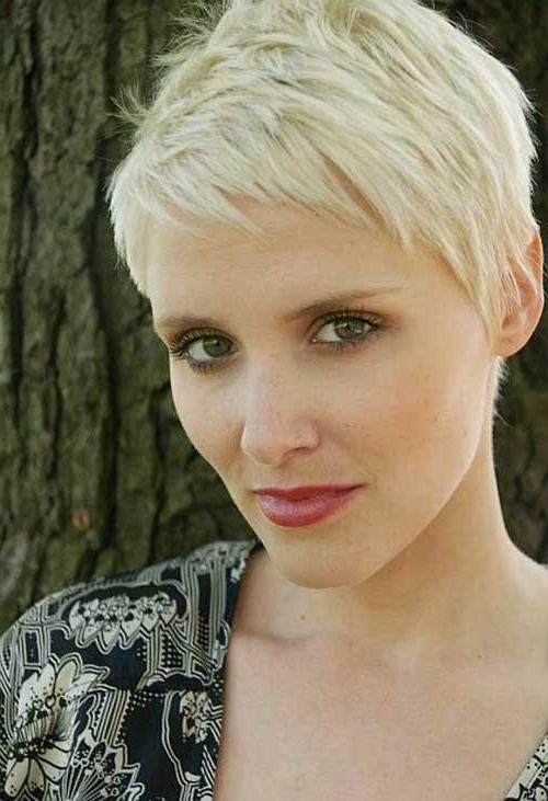 The Best Short Hairstyles For Women 2017 –  (View 16 of 20)
