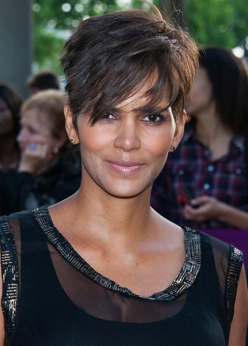 Well Known Pixie Haircuts With Long Side Swept Bangs Pertaining To Cool Stylish Short Pixie Cut With Long Side Swept Fringes – Pretty (View 10 of 20)