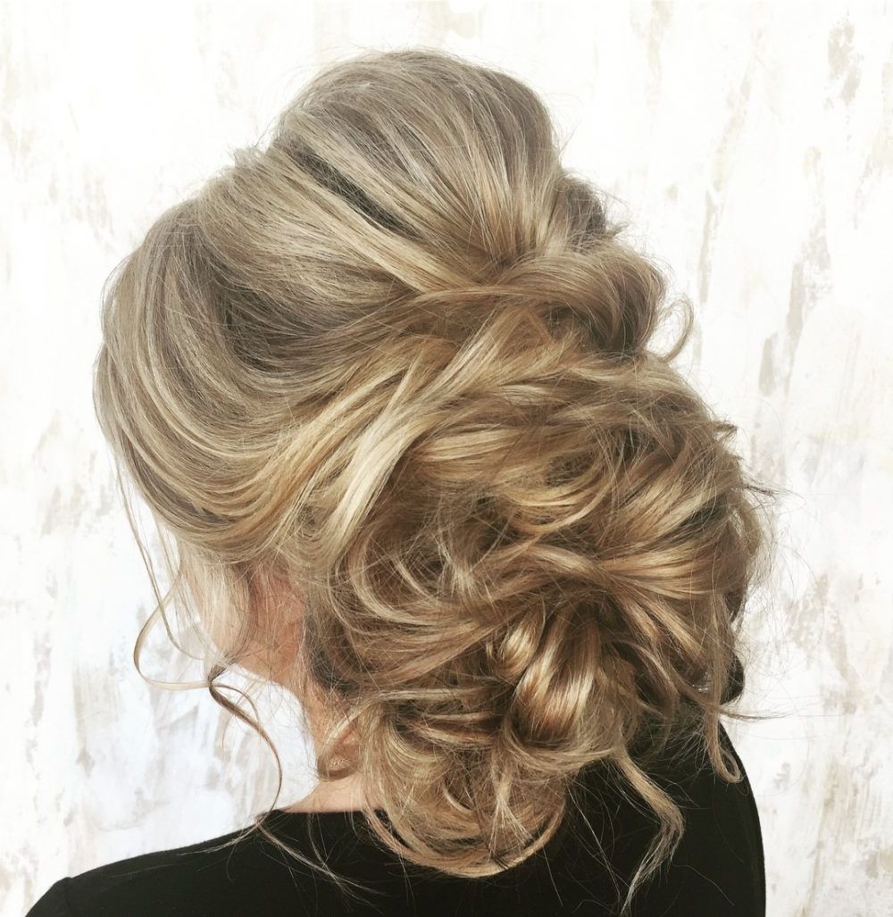 33 Breathtaking Loose Updos That Are Trendy For 2018 Throughout Loose Updo Hairstyles (View 1 of 15)