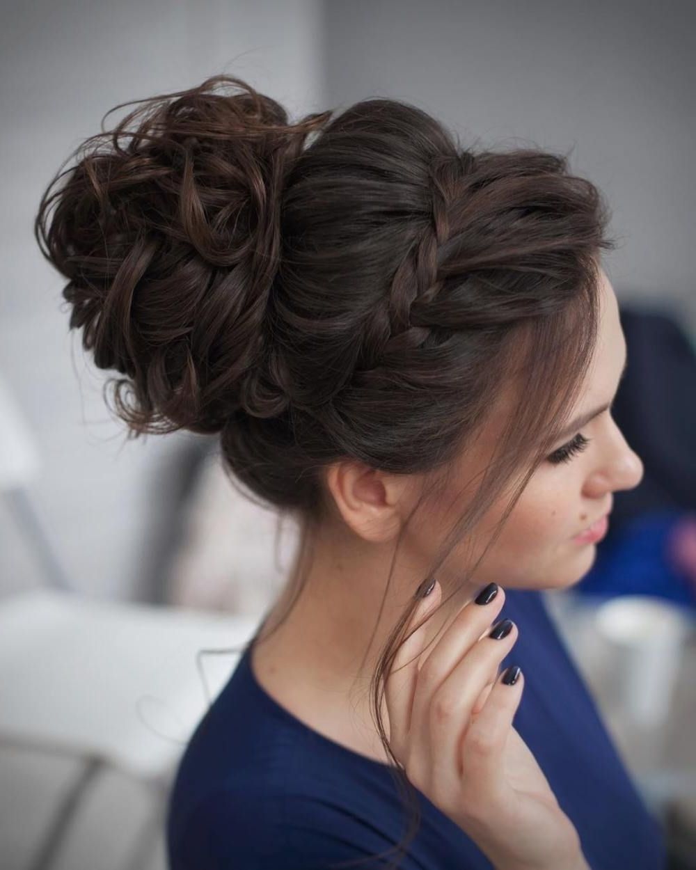 40 Most Delightful Prom Updos For Long Hair In 2018 | Curly Messy Within Homecoming Updos Medium Hairstyles (View 13 of 15)