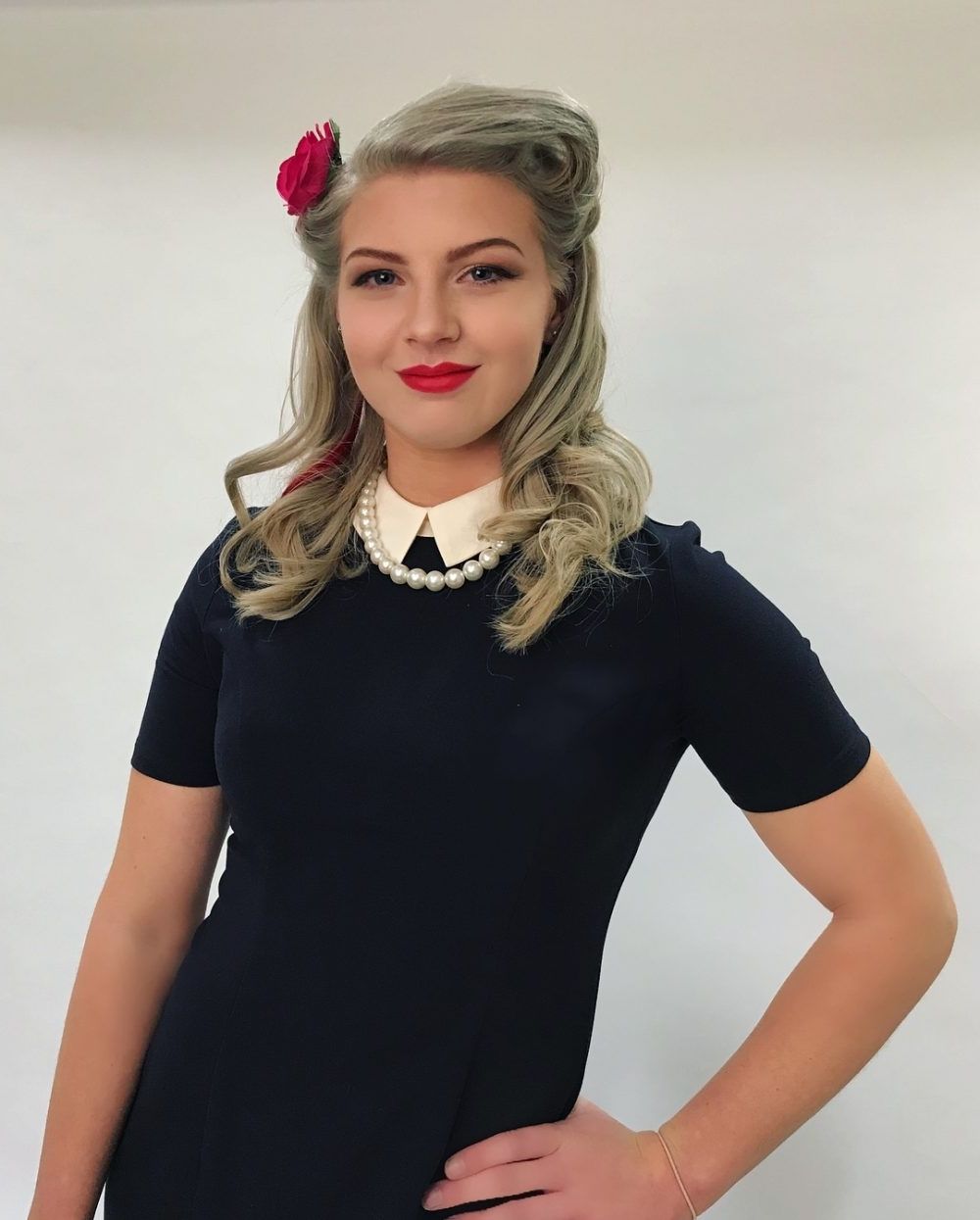 41 Pin Up Hairstyles That Scream "retro Chic" (tutorials Included) With 50s Hairstyles Updos (View 14 of 15)