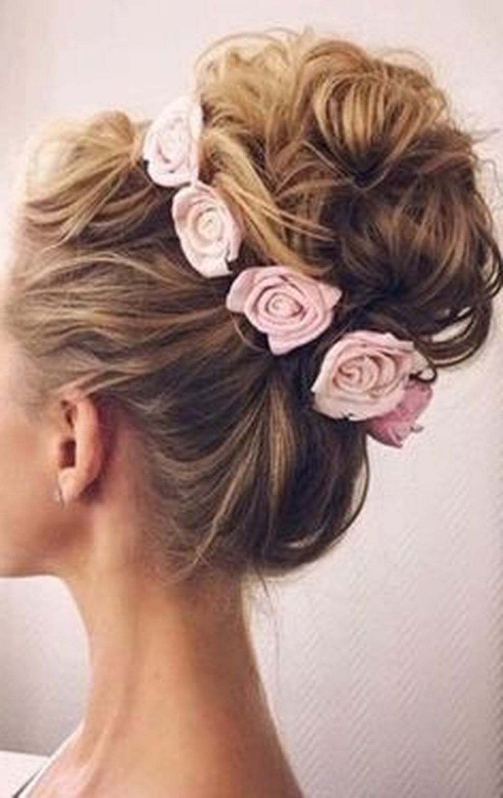 Amazing Wedding Hairstyles For Medium Hair Ideas  (View 1 of 15)