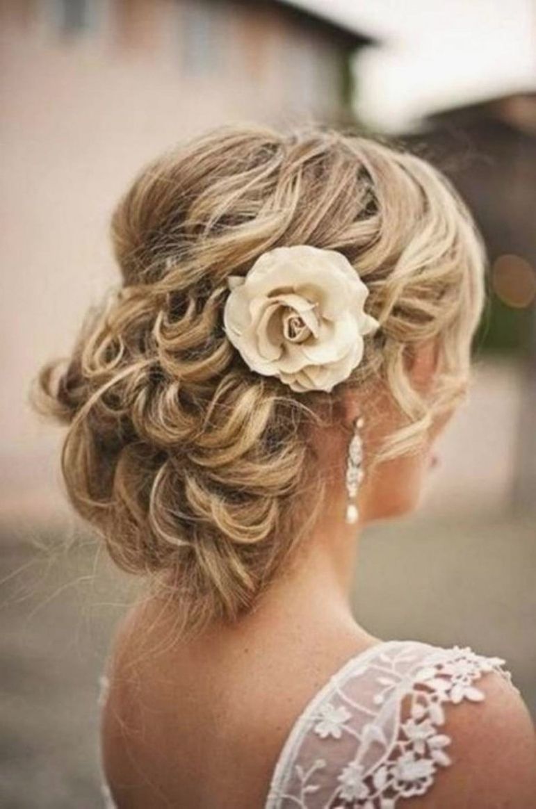 Half Updos For Weddings Medium Length Hair 12th Wedding Anniversary Within Well Liked Down Wedding Hairstyles For Shoulder Length Hair (View 2 of 15)