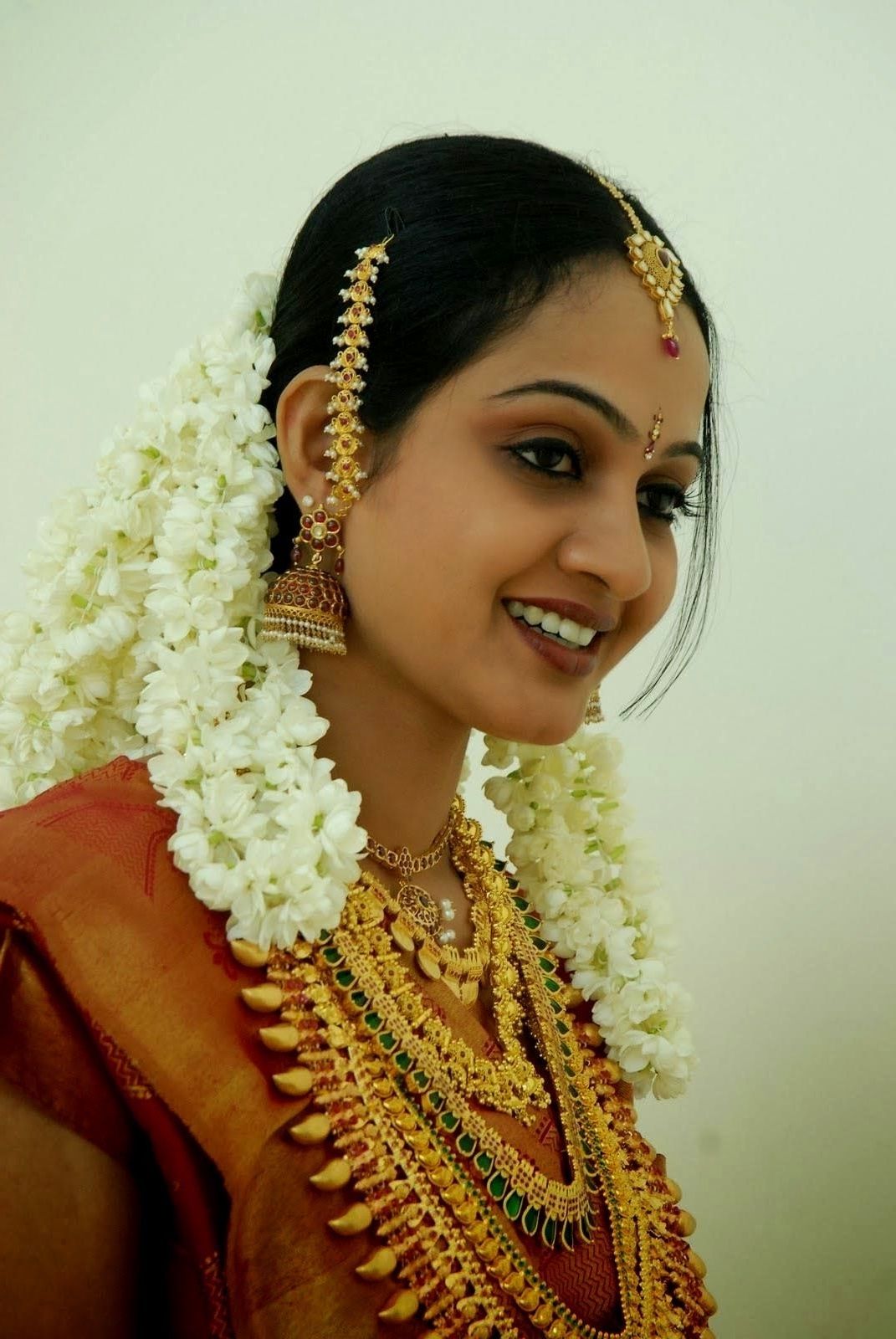 Hindu Wedding Hairstyles Kerala Hindu Bridal Hairstyles Pictures Within Most Current South Indian Tamil Bridal Wedding Hairstyles (View 3 of 15)