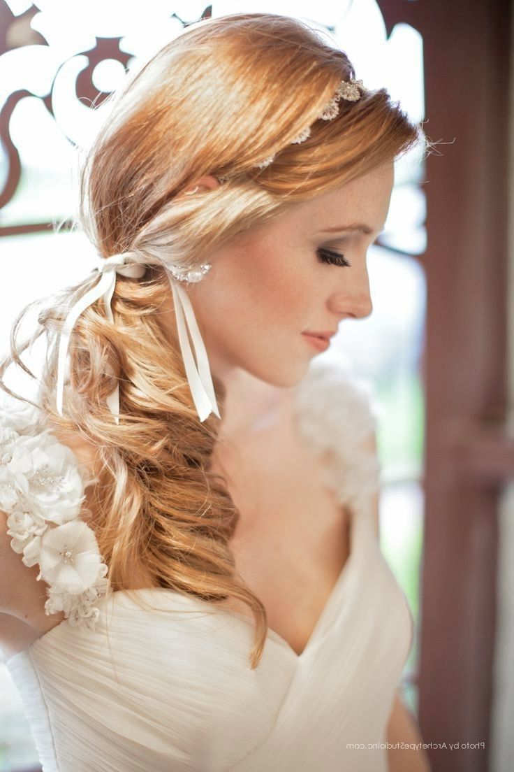Most Recent Wedding Hairstyles With Side Ponytail Braid Pertaining To Curly Side Pony Wedding Hairstyles With Braid Ponytail Hair Veil (View 7 of 15)