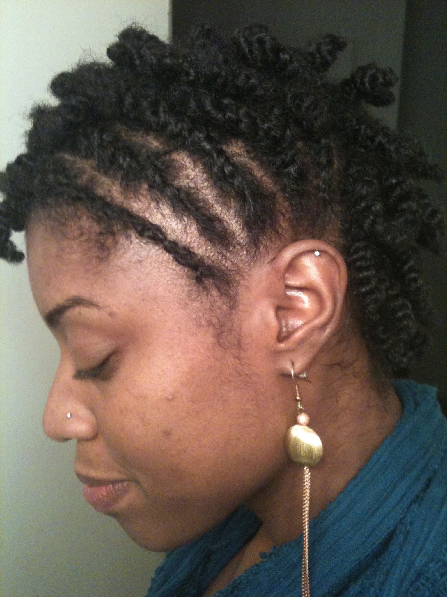 Short Hair Protective Style Series Throughout Favorite Crossed Twists And Afro Puff Pony (View 12 of 15)