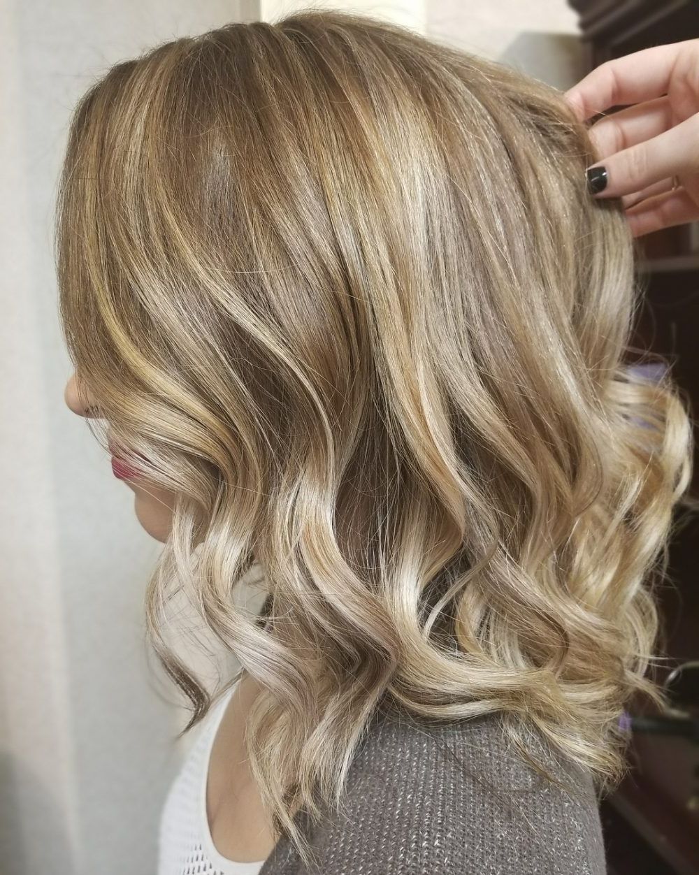 21 Hottest Honey Blonde Hair Color Ideas Of 2018 Throughout Current Multi Tonal Golden Bob Blonde Hairstyles (View 20 of 20)