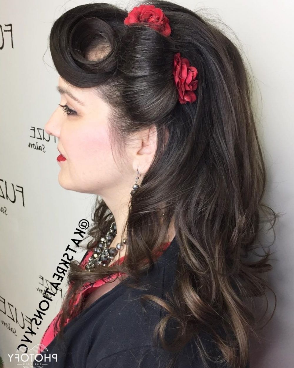 42 Pin Up Hairstyles That Scream "retro Chic" (tutorials Included) Pertaining To Recent Casual And Classic Blonde Hairstyles (View 19 of 20)