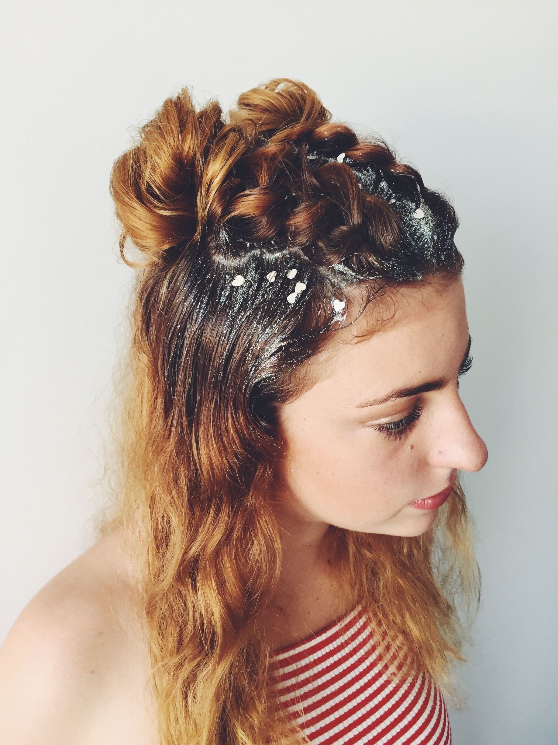 Glitter Roots With Regard To Widely Used Glitter Ponytail Hairstyles For Concerts And Parties (View 11 of 20)
