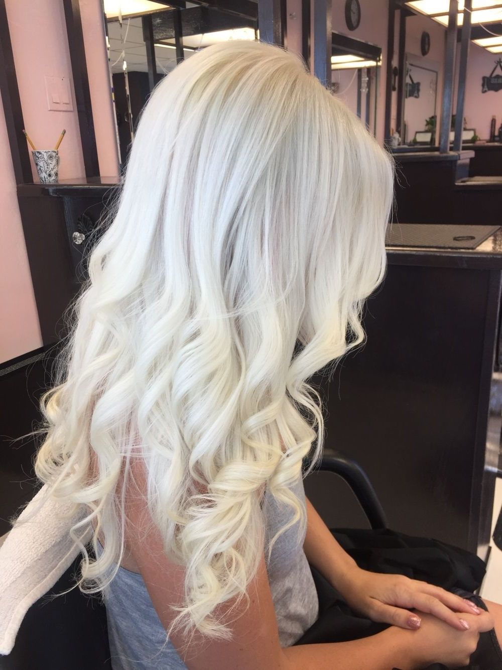 Most Recent Glamorous Silver Blonde Waves Hairstyles Inside Pinmellony Kailey On Hair Styles (View 4 of 20)