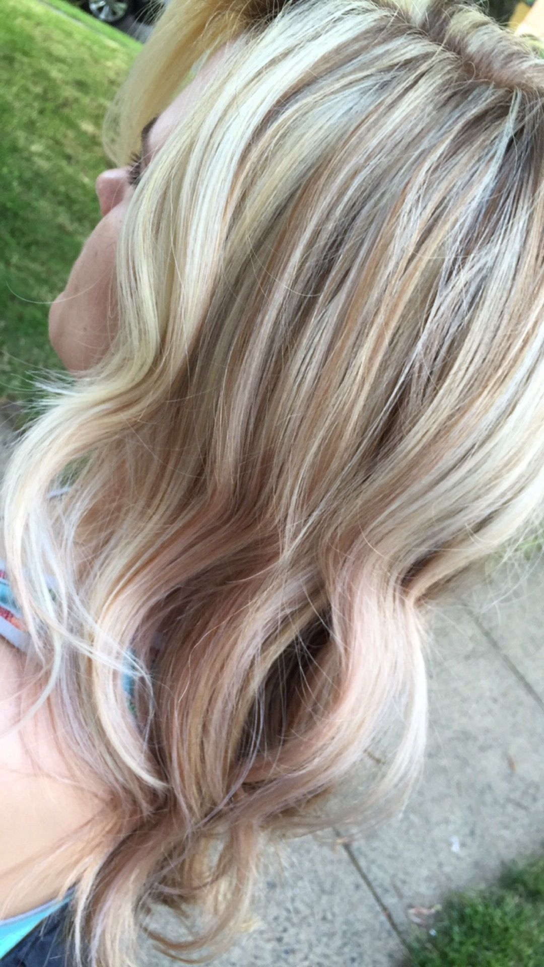 Most Recently Released Dishwater Blonde Hairstyles With Face Frame Throughout Platinum Face Framing Highlights With Blonde / Rose Gold Hues (View 14 of 20)